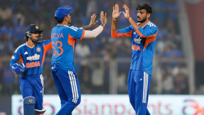 ആവേശത്തിലാഴ്ത്തിയില്ലേ അർഷ്‌ദീപ്; എന്താണ് സഞ്ജു ഇങ്ങനെ