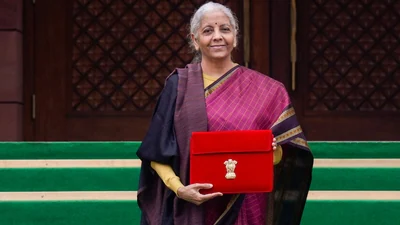 ചരക്ക് നീക്കത്തിന് പുതിയ ഇടനാഴി; പുതിയ ജലപാതകള്‍